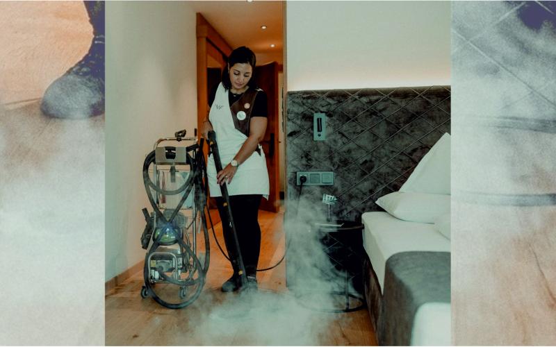 Reinigungskraft im Hotel